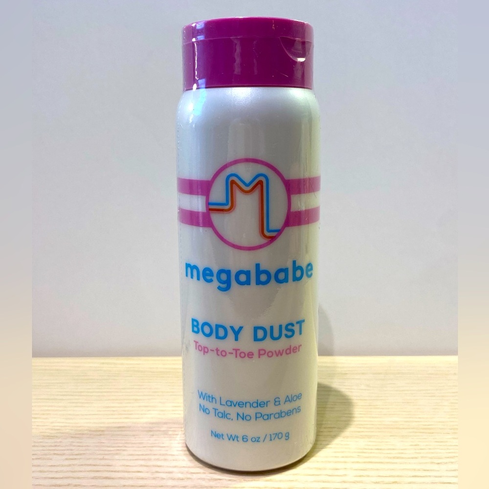 MEGABABE body dust powder (BNIB)